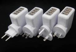 Benson Universele Wereldstekker - USB 4 Uitgangen 1 Stekker / Reis Stekker 19 Benson Universele Wereldstekker - USB 4 Uitgangen 1 Stekker / Reis Stekker -Voyago Winkel 1200x818 2