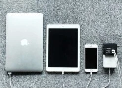 ZIGLA – Universele Reisstekker Met 2 USB Poorten - Wereldstekker - 1500 Watt Internationale Reisstekker Voor 150+ Landen - Zwart -Voyago Winkel 1200x864 1