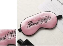 Merkloos Zijden Verduisterende Slaapmasker Voor Volwassenen - Goodnight - Vrouwen En Mannen - Verstelbaar - Oogmasker - Nachtmasker - Reismasker - Slaap Masker - Oog Masker - Roze -Voyago Winkel 1200x880 19