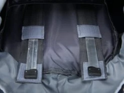 FlipFlop Feelings 70 Liter Backpack - Rood - Verstelbaar 60L Tot 80L - Rits Rondom - Opent Als Koffer - Gratis Regenhoes -Voyago Winkel 1200x897 5