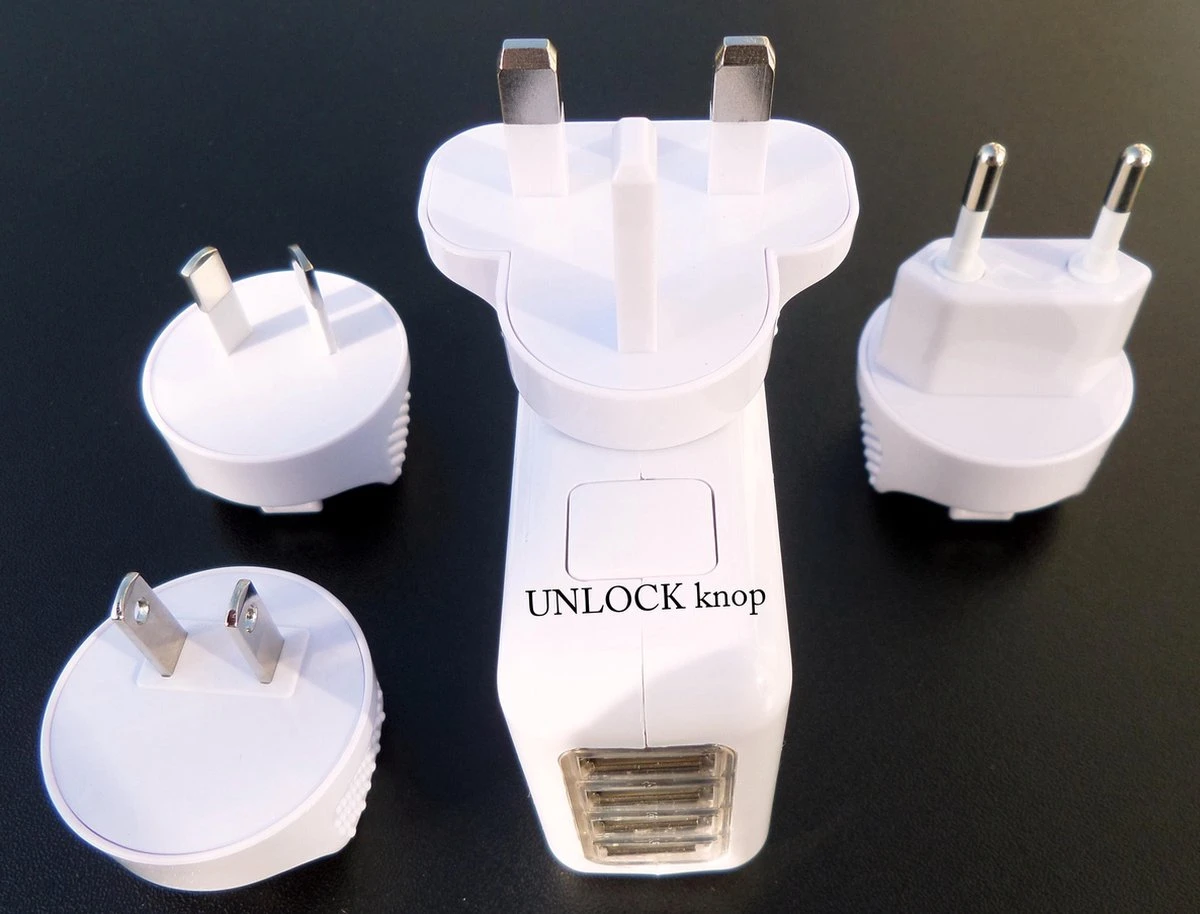 Benson Universele Wereldstekker - USB 4 Uitgangen 1 Stekker / Reis Stekker 8 Benson Universele Wereldstekker - USB 4 Uitgangen 1 Stekker / Reis Stekker - Afbeelding 6