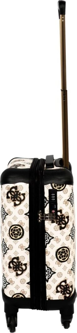Guess House Party 18 In 4 Wheeler Dames Reiskoffer - Cream Multi Logo -Voyago Winkel 279x1200 1