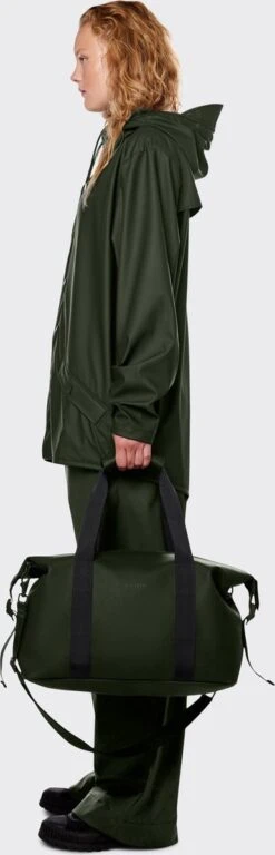 Rains Weekendtas Small 18 Liter - Groen -Voyago Winkel 386x1200 2