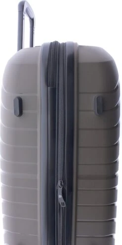 Gladiator Kick-Off Middelgrote Koffer Expandable - 67 Cm - 72/90 Liter - Eco Friendly Recyclebaar PP - Khaki Groen 28 Gladiator Kick-Off Middelgrote Koffer Expandable - 67 Cm - 72/90 Liter - Eco Friendly Recyclebaar PP - Khaki Groen -Voyago Winkel 597x1200 7