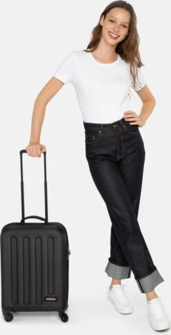 Eastpak TRANZSHELL S Reiskoffer (54 X 39 X 20 Cm) - Black -Voyago Winkel 611x1200 3