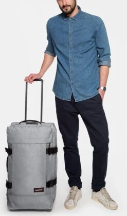 Eastpak TRANVERZ M Reiskoffer (67 X 35.5 X 30 Cm) - Sunday Grey -Voyago Winkel 706x1200 5
