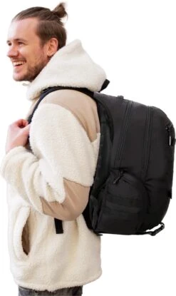 Waterdichte Rugzak Tactical Backpack Met Gratis Paracord - Vierdaagse Wandelrugzak - Schooltas Reistas Handbagage Zwart -Voyago Winkel 715x1200 11