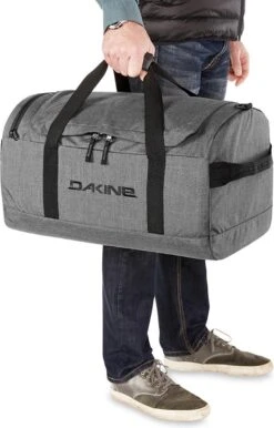 Dakine Eq Duffle 50L Reistas - Black -Voyago Winkel 767x1200 10