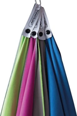 Travelsafe Traveltowel - Microfibre - 70x135cm - M - Paars -Voyago Winkel 798x1200 14