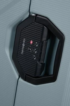 Samsonite Reiskoffer - Magnum Eco Spinner 81/30 (81 Cm) Ice Blue -Voyago Winkel 799x1200 195