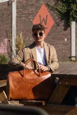 NEGOTIA Delta - Leren Weekendtas - Leren Reistas - Duffel Bag - 100% Luxe Top-Grain Leer - Bruin 16 NEGOTIA Delta - Leren Weekendtas - Leren Reistas - Duffel Bag - 100% Luxe Top-Grain Leer - Bruin -Voyago Winkel 800x1200 214