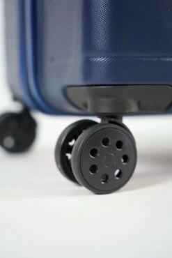 ©TROLLEYZ - Amsterdam No.9 - Reiskoffer 78cm Met TSA Slot - Dubbele Wielen - 360° Spinners - 100% ABS - Reiskoffer In Ocean Blue -Voyago Winkel 801x1200 16