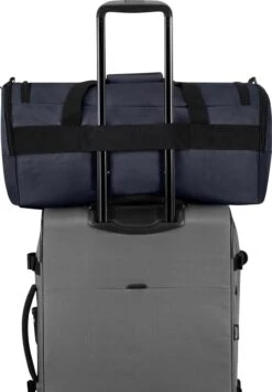 Samsonite Reistas Zonder Wielen - Roader Duffle S Dark Blue -Voyago Winkel 836x1200 6