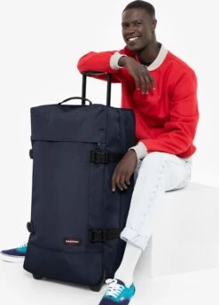 Eastpak TRANVERZ L Reiskoffer (79 X 40 X 33 Cm) - Ultra Marine -Voyago Winkel 862x1200 1