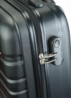 Princess Traveller Singapore Handbagage Koffer 55 Cm - Zwart 13 Princess Traveller Singapore Handbagage Koffer 55 Cm - Zwart -Voyago Winkel 874x1200 4