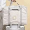 Merkloos Reistas - Handbagage Tas - Opvouwbaar - Beige - Off White - Travelbag -Voyago Winkel 912x1200 4