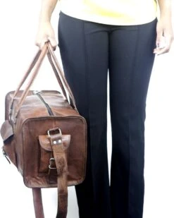 Duffeltas Weekendtas 50 X 24 X 24 Cm - Echte Leder - Cognac Bruin Leder – Reistas - Sporttas 24 Duffeltas Weekendtas 50 X 24 X 24 Cm - Echte Leder - Cognac Bruin Leder – Reistas - Sporttas -Voyago Winkel 958x1200 3